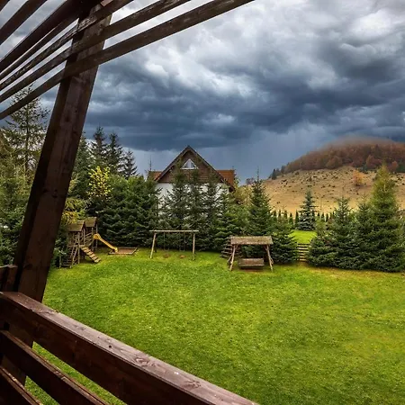 Pensiune Casa Muntelui 4*